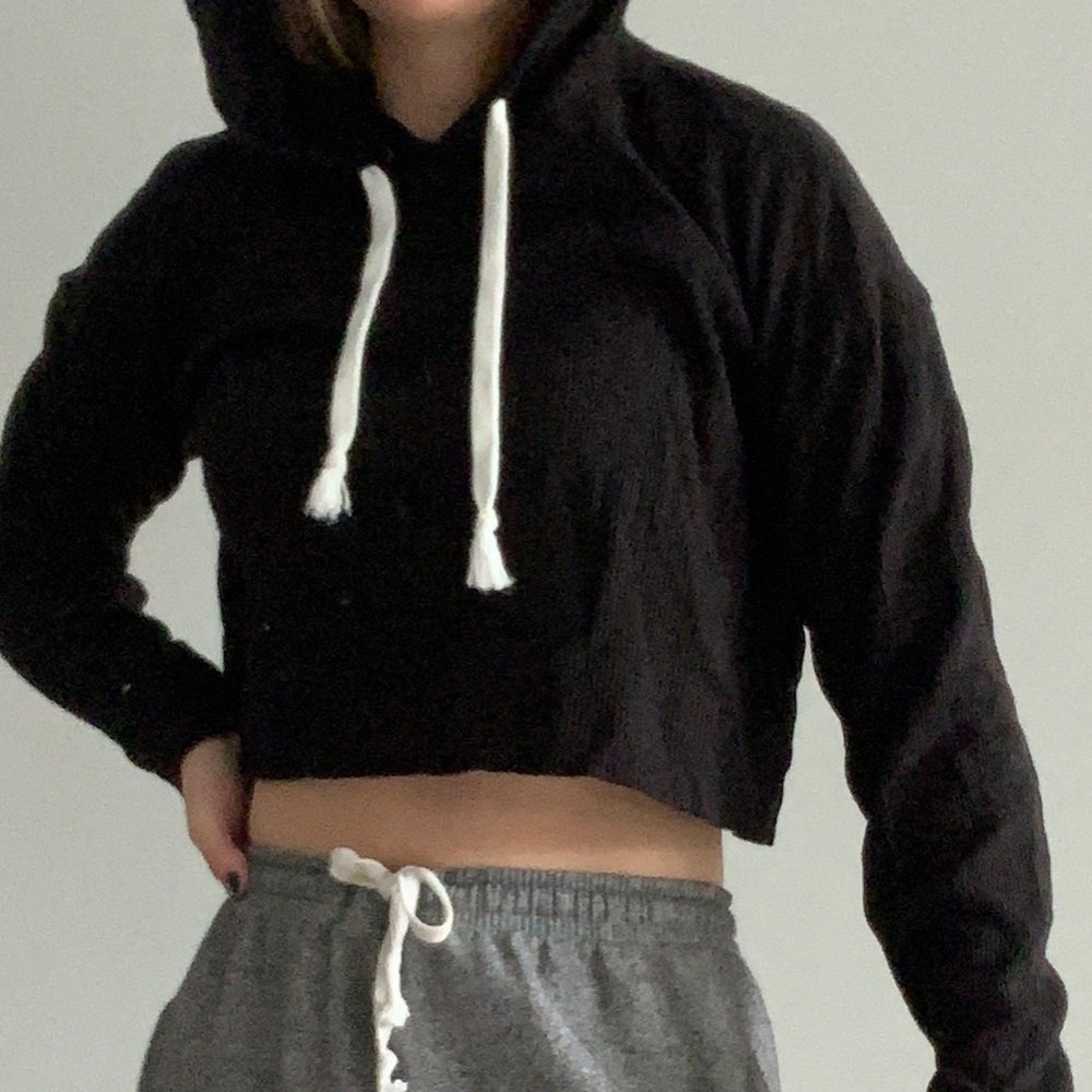 Black light cropped hoodie